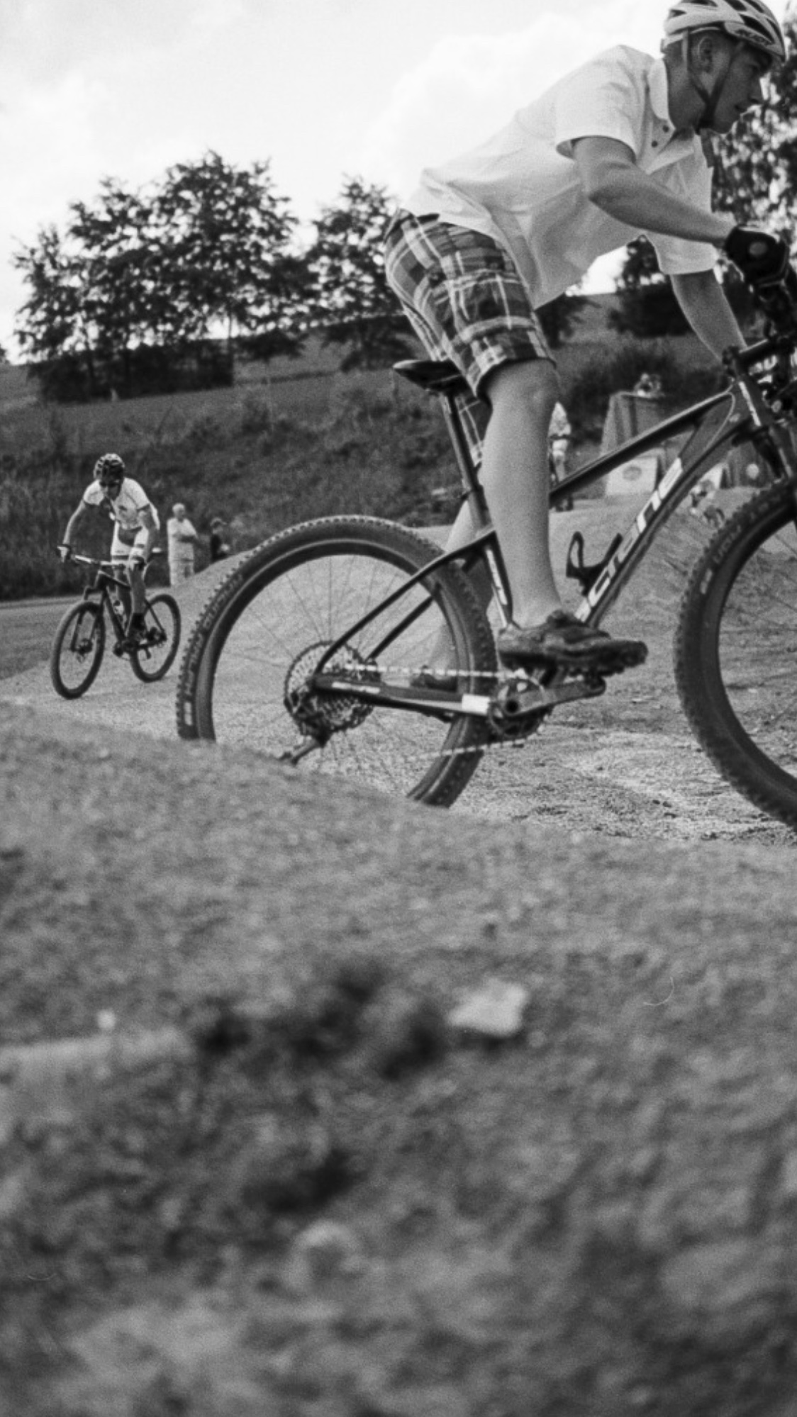 Bikepark-Eröffnung in Stammbach mit vielen Fahrern.