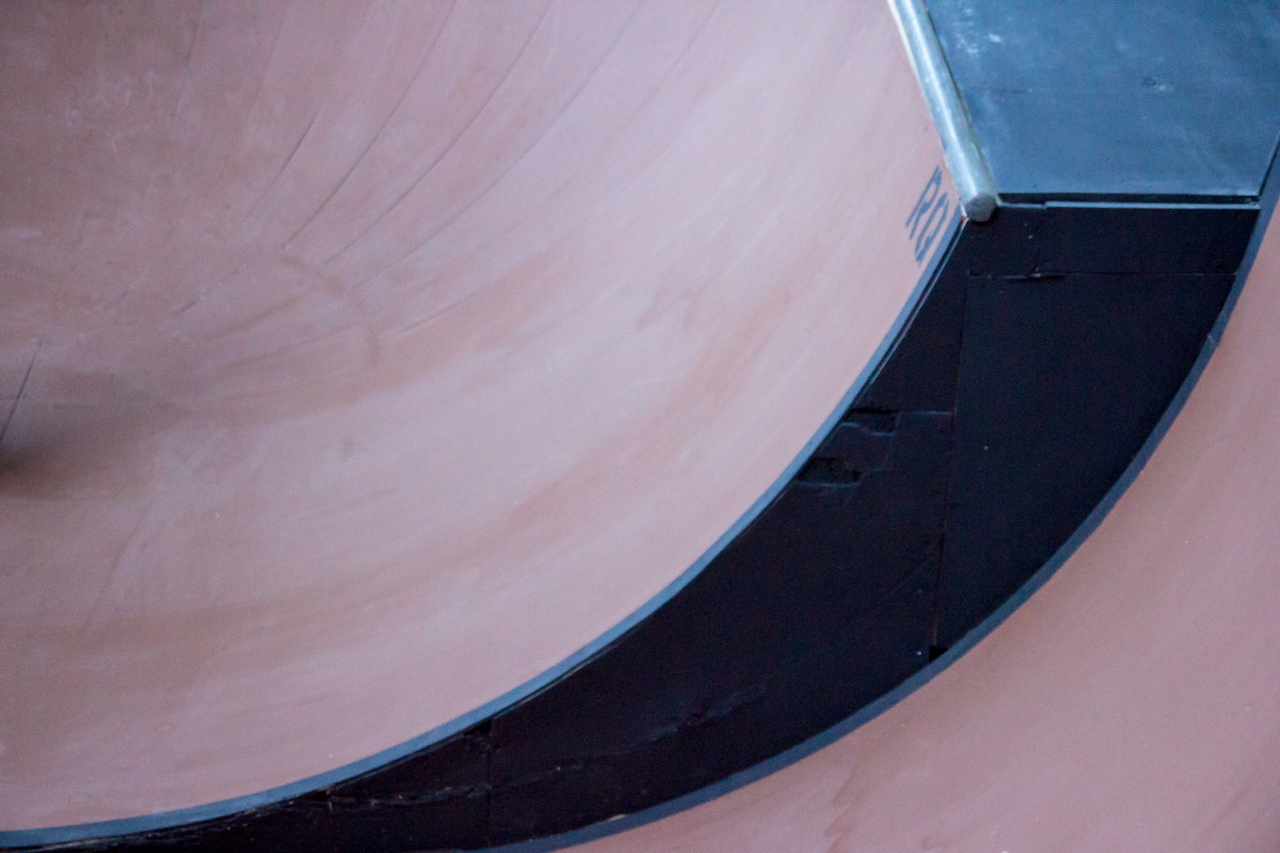 Skateboard Bowl RadQuartier Extremsporthalle
